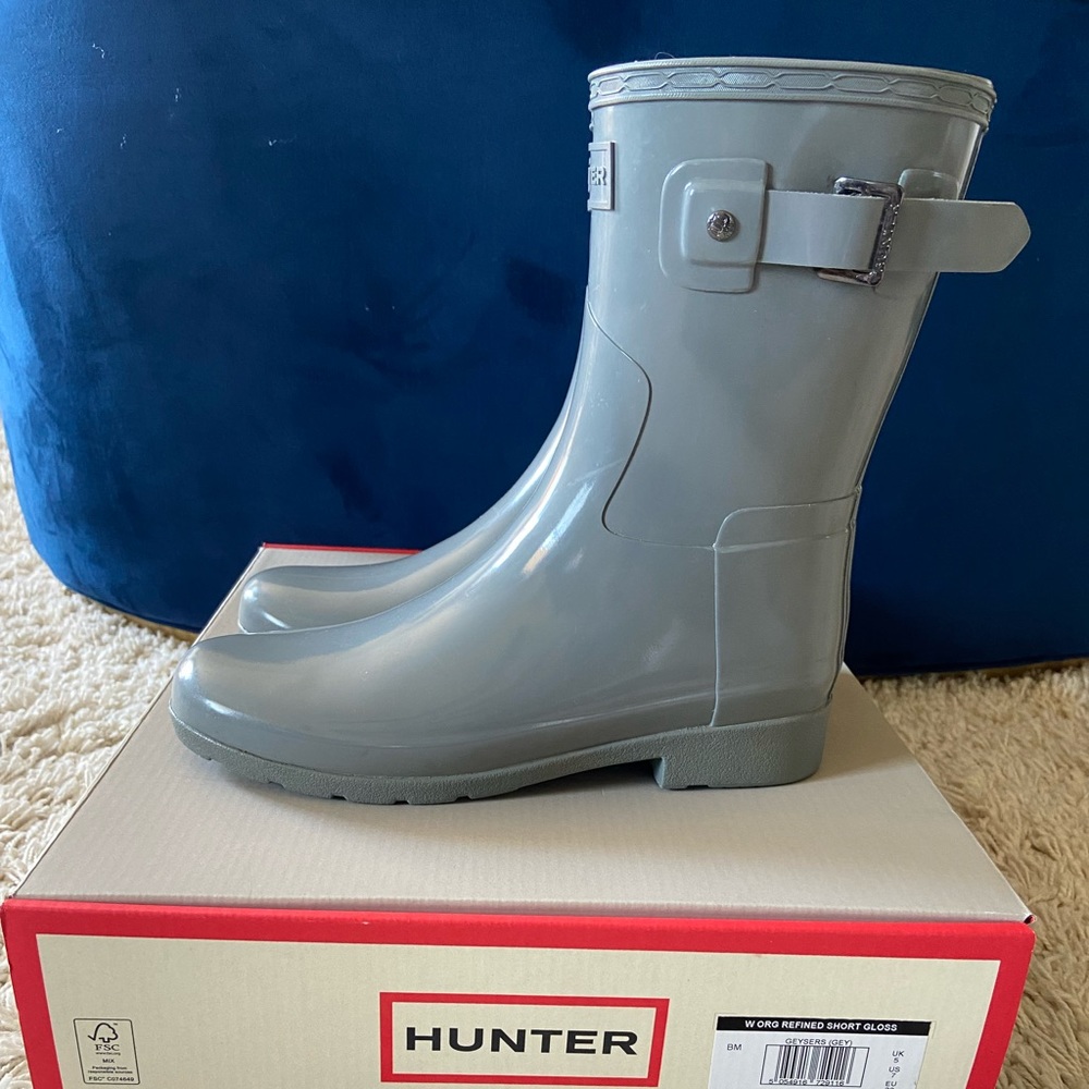 Hunter refined short gloss boot